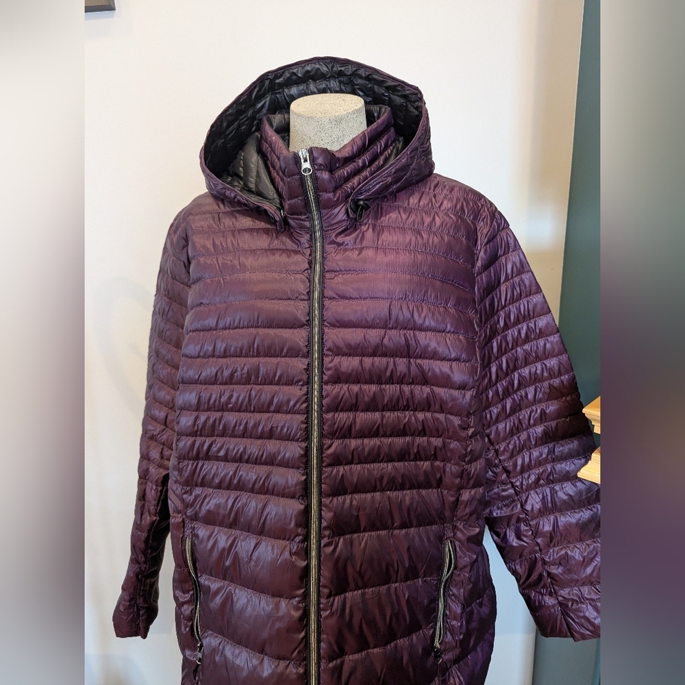 Nuage Sport lightweight, down-filled Purple & Black puffer jacket Plus Size 2x - Picture 6 of 12